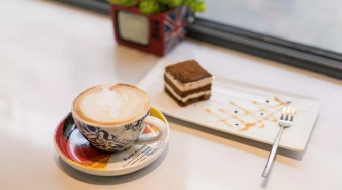 Ibis Urumqi Weixing Square Hotel Zewnętrze zdjęcie